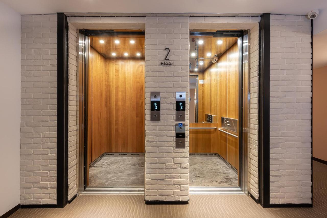 River Inn Station Гаосюн Экстерьер фото