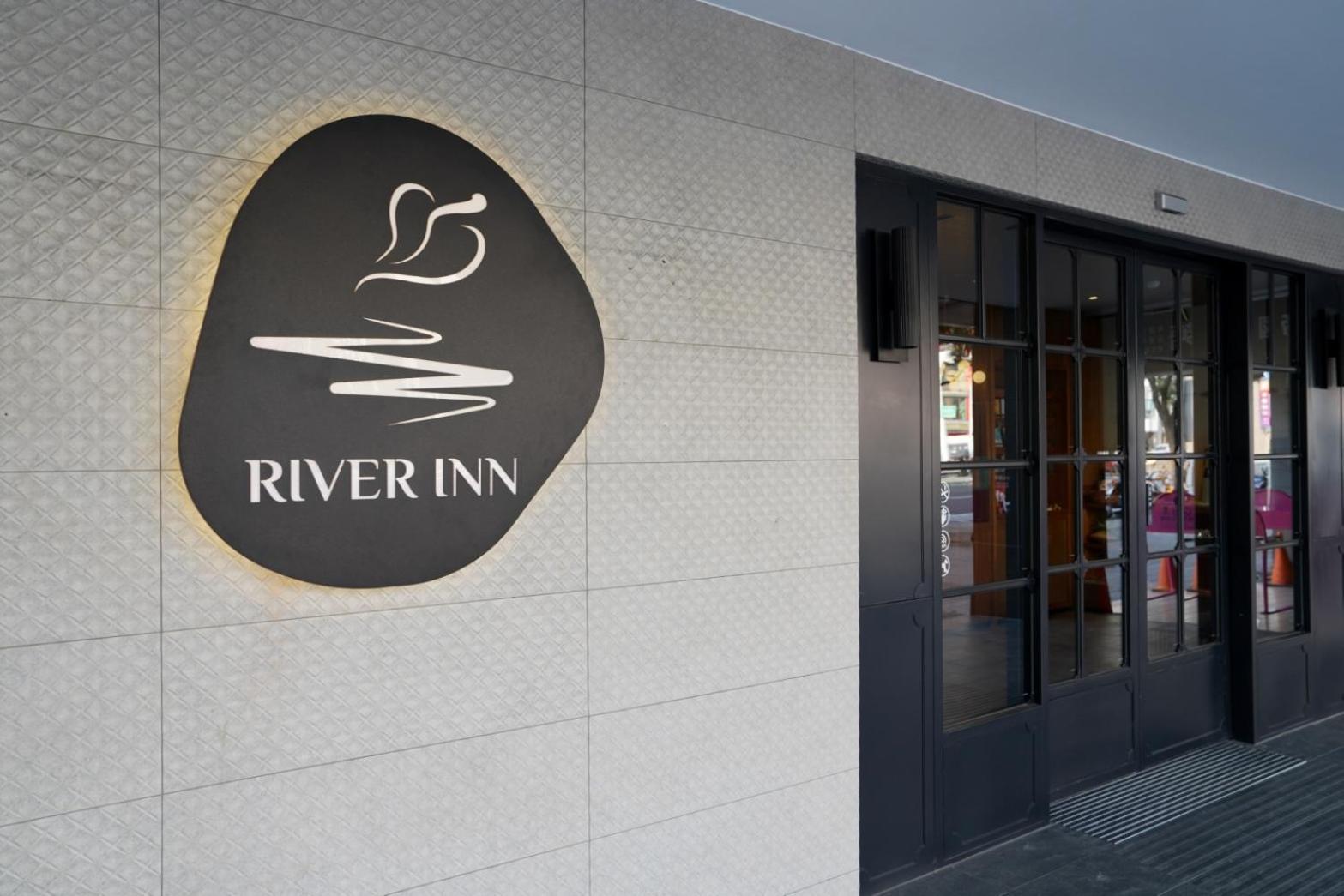 River Inn Station Гаосюн Экстерьер фото